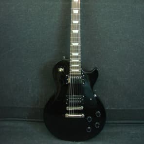 2010 Epiphone Les Paul Studio Black Finish Electric Guitar 2010 Epiphone Les Paul Studio Black Finish Electric Guitar