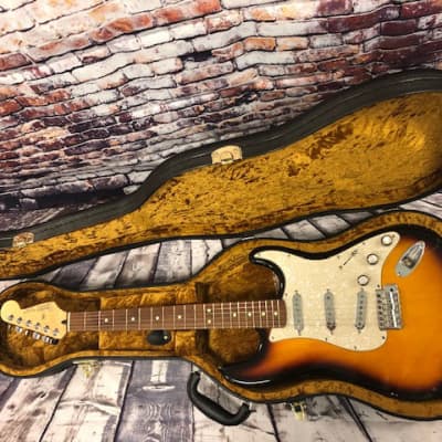 Fender Stratocaster 1999 Sunburst image 17