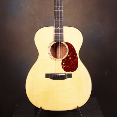 Martin 000-18 acoustic guitar for sale