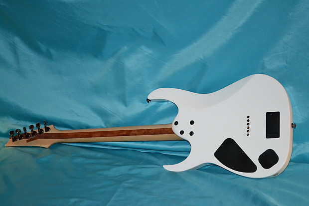 IBANEZ RGIR20FE IRON LABEL WHITE | Reverb IBANEZ RGIR20FE IRON LABEL WHITE | Reverb
