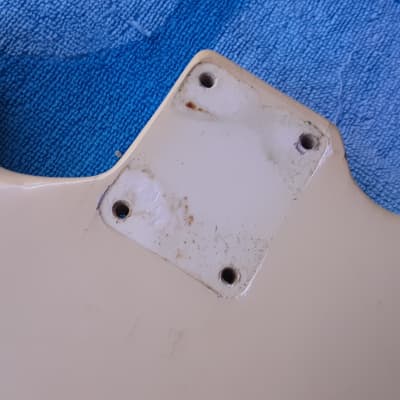 1966 Fender Mustang guitar body original white imagen 6
