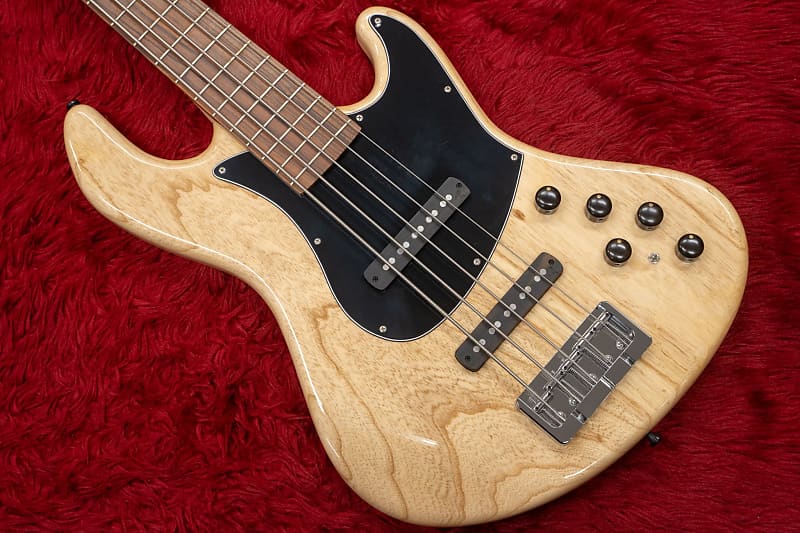 Electric Bass Guitar Torillo Chantico FCV 5st White Color