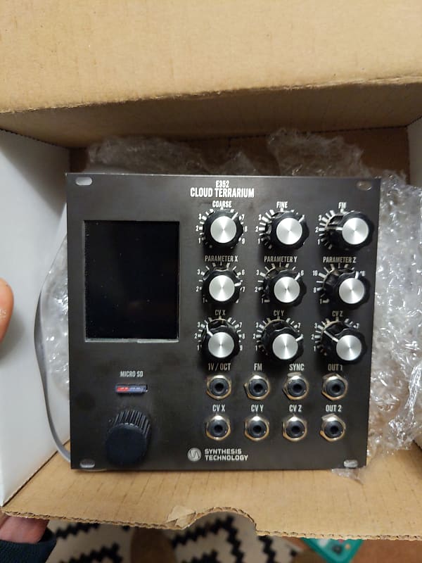 Synthesis Technology E352