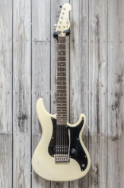 Yamaha SE110 Electric Guitar | Reverb