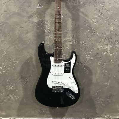 喜ばれる誕生日プレゼント fender stratocaster series player エレキ