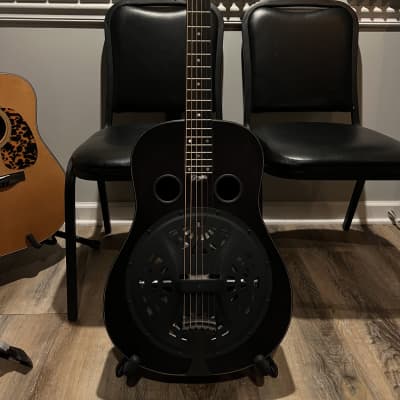 Meredith deals resonator guitars