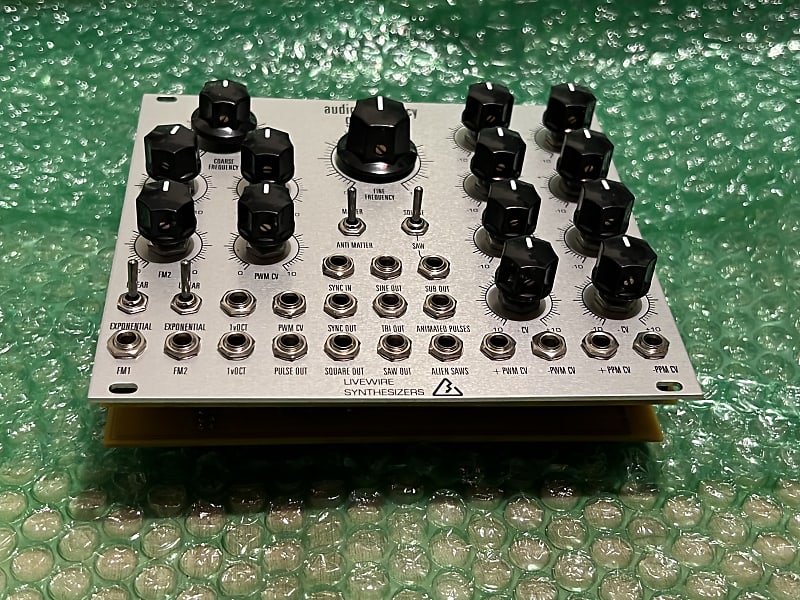 鍵盤楽器 Livewire Audio Frequency Generator Livewire AFG (Audio Frequency Generator) - Big City Music