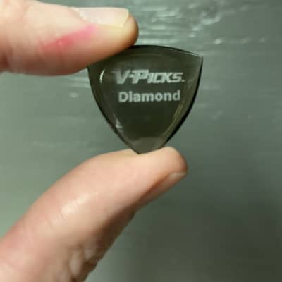 V-Picks Diamond Pointed Smoky Mountain DIAMP3 3-PACK w/Bonus Deluxe Pick image 3