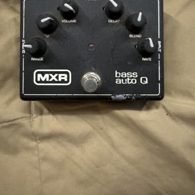 MXR M188 Bass Auto Q