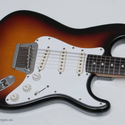 Fender ST-XII 12 String Stratocaster MIJ 1987-1993 3-Tone Sunburst image 3