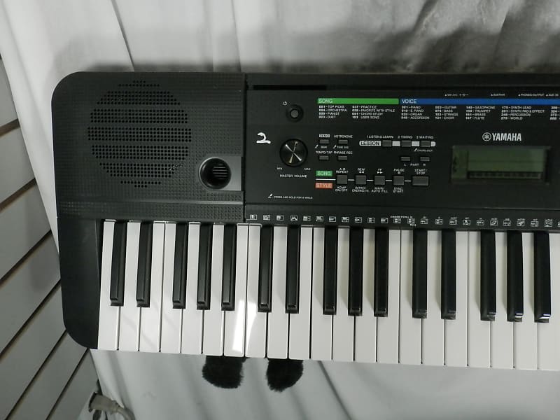 Yamaha PSR-E253 61-Key Portable Keyboard