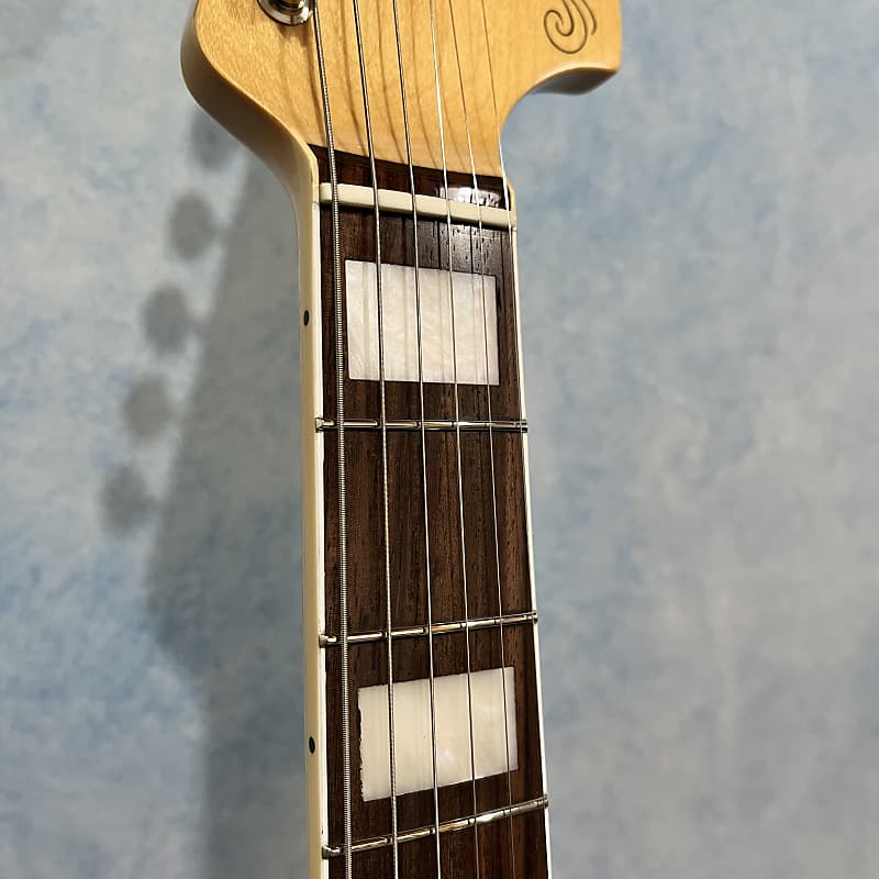 2022 Fender Japan Traditional II Late 60s Jazzmaster 3 Tone 