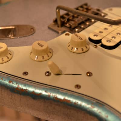 American Fender Stratocaster Silver Sparkle Heavy Relic Custom Shop Texas Specials HSS image 10