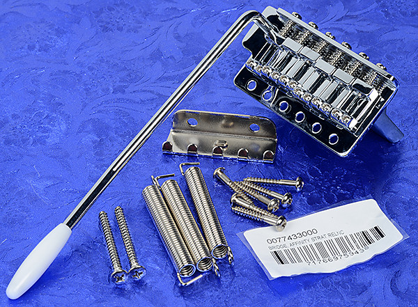 Squier strat tremolo new arrivals