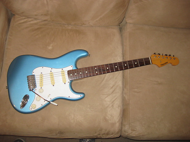 Fernandes stratocaster blue hotsell