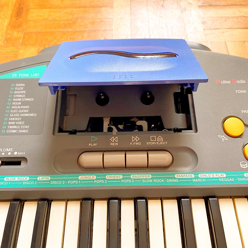 Casio TA-10 (made in Japan in 1992) Mini Toy Keyboard
