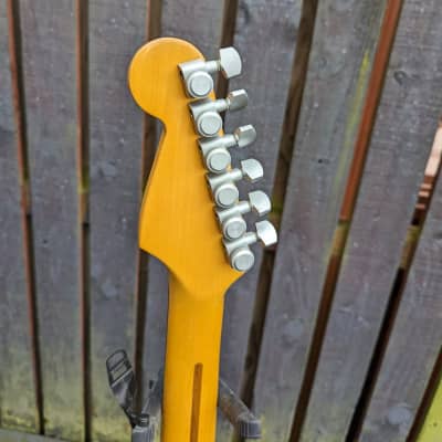 Fender Strat Plus with Rosewood Fretboard 1993 3-Color Sunburst image 8