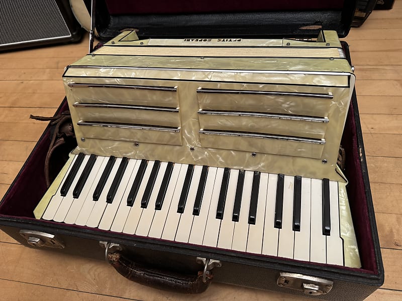 Vintage Petite Soprani Accordion 1950s - Pearl image 1