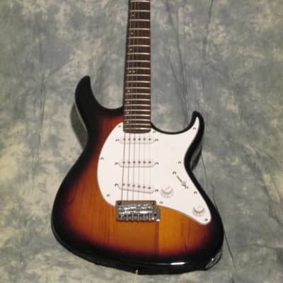 Cort - G200-Strat style Electric Guitar/ Classic Gloss Sunburst image 2