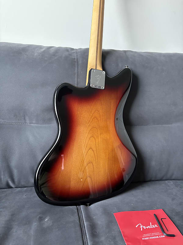 Fender Player II Jazzmaster 2024 - Present - 3-Color Fender Player II Jazzmaster 2024 - Present - 3-Color