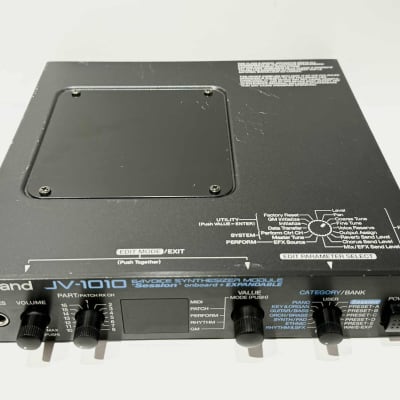 Roland JV-1010 64-Voice Synthesizer Module 1999 - 2003 - Black