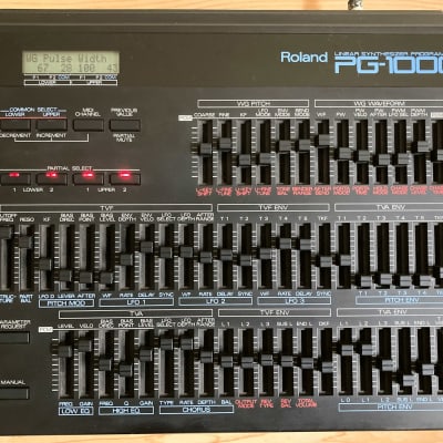 Roland PG-1000 Linear Synthesizer Programmer for D-50 & D-550