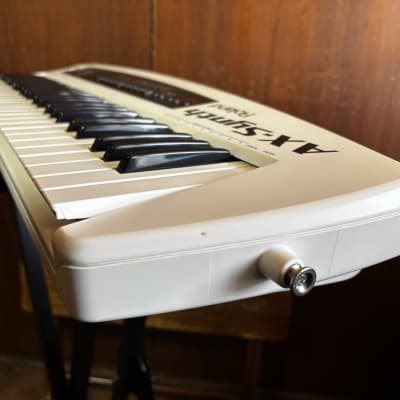 Roland AX-Synth Shoulder Synthesizer - White w/ gig bag power supply image 6