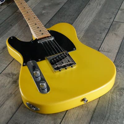 Revelation RVT 'Left Handed' Electric Guitar, Vibrant Yellow image 4