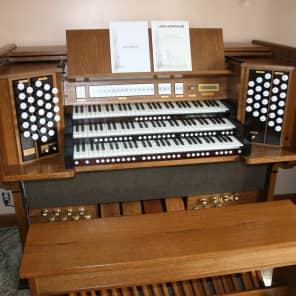 Used johannus organ on sale