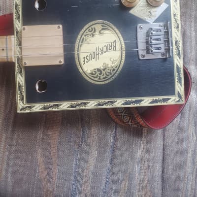 Homemade 3 string cigar box guitar 2020 - N/a image 4