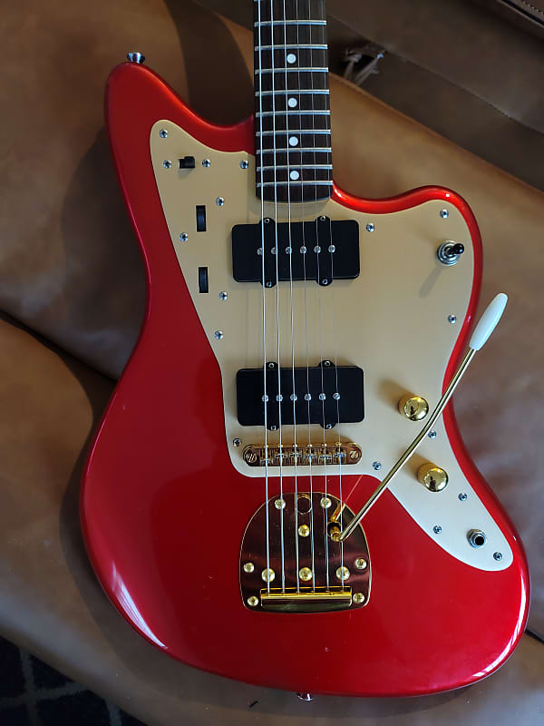 ギター Squier Deluxe Jazzmaster Squier Deluxe Jazzmaster with Tremolo | Reverb