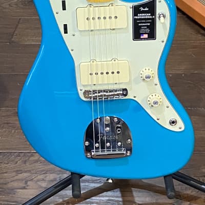 Fender American Professional II Jazzmaster MN Miami Blue #US22102573 7lbs, 15.2oz image 3