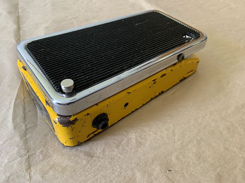 Colorsound Wah Fuzz Swell 1970s yellow