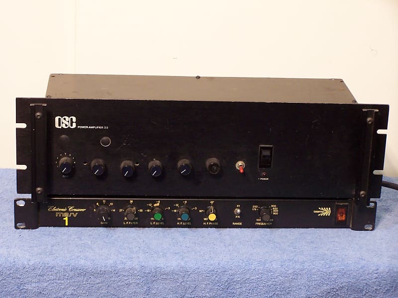 TWO (2) ELECTRONIC CROSSOVERS BIAMP AND OTHER USA RACK MOUNT Reverb