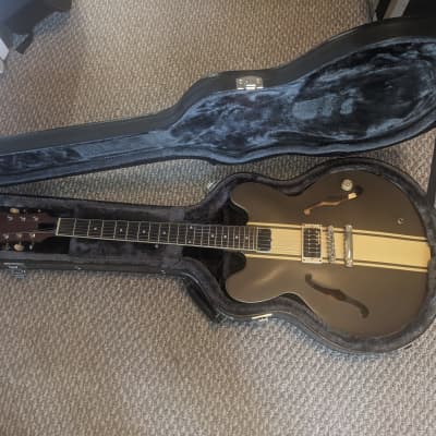 Epiphone Tom DeLonge Signature ES-333