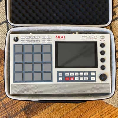 AKAI MPC Live II Retro | Reverb