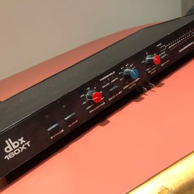 dbx 160XT Compressor / Limiter | Reverb