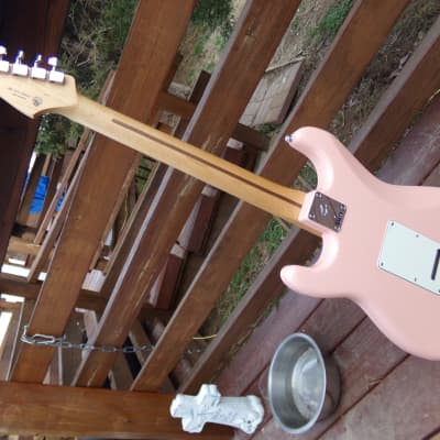 2021 Fender Stratocaster - Shell Pink, Made in Mexico, mint condition, blue Fender Case image 22