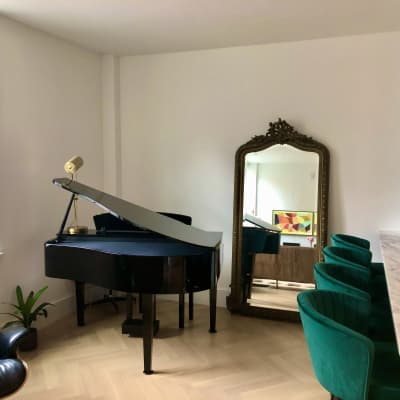 Must Sell-Yamaha Clarinova CLP-665 Digital Baby Grand Piano image 6