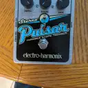Electro-Harmonix Stereo Pulsar
