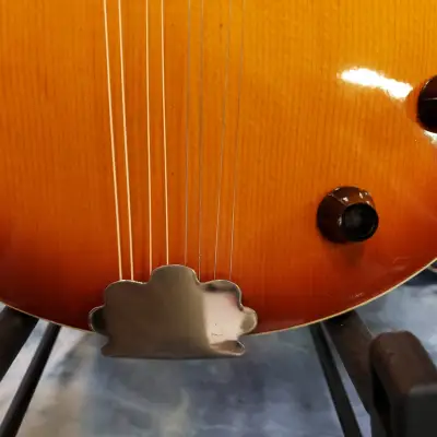 Video Demo 1969 Harmony Batwing Electric Mandolin DeArmond Pickup Pro Setup Original Case image 3