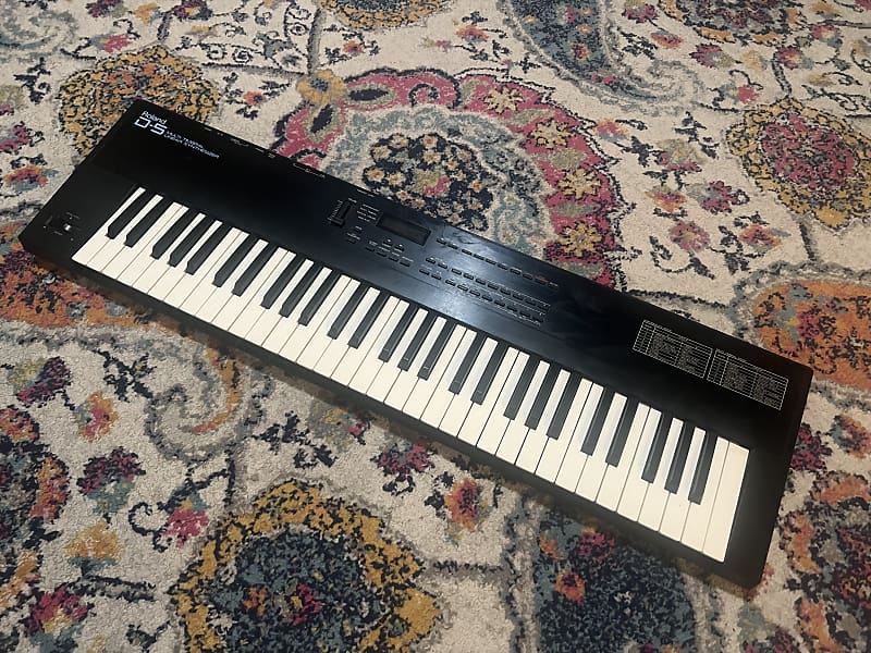 Roland D-5 61-Key Multi-Timbral Linear Synthesizer 1989 - 1992 - Black image 1