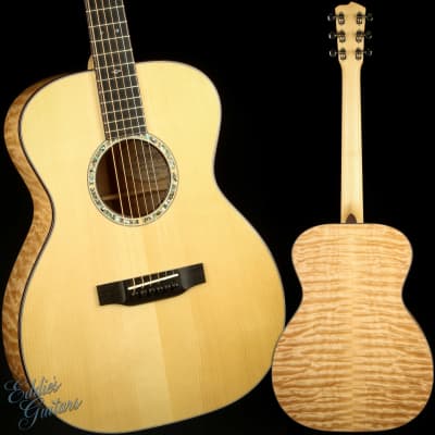 Breedlove - Master Class Atlantic Orchestra OM Adirondack Spruce Top with Quilted Maple Back and Sides and Big Leaf Maple Neck - Breedlove Guitars - Guitar with Hard Shell Case for sale