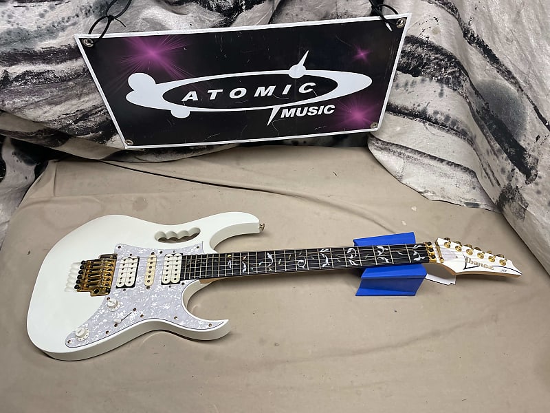 Ibanez RG Series Steve Vai Signature Model Jem Guitar MIJ Made In Japan  2003 - White