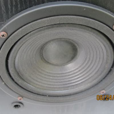 Memorex TRC-505 2 Way Corner Mount Speakers. One Pair image 11