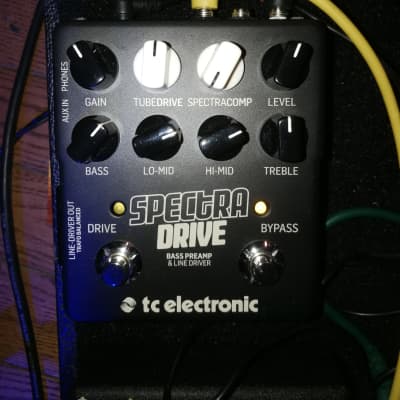 TC Electronic | Product | SPECTRACOMP BASS COMPRESSOR
