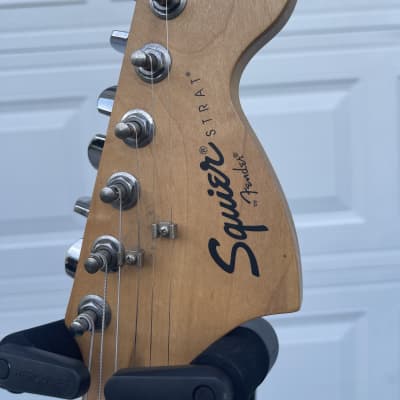 Fender Squier Affinity  Stratocaster  2001 Shoreline Gold image 5