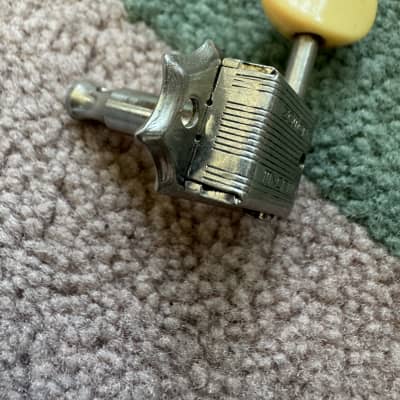 Gibson Fender Kluson Deluxe Double line tuning head 1964-1969  [D-169400 & PATENT NO Stamped] image 7