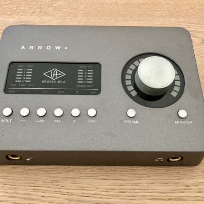 Universal Audio Arrow 2x4 Thunderbolt 3 Interface with Solo