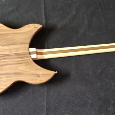 Rickenbacker 330W - Walnut including Case image 13